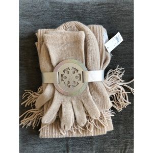 New York & Company scarf, beanie & glove set